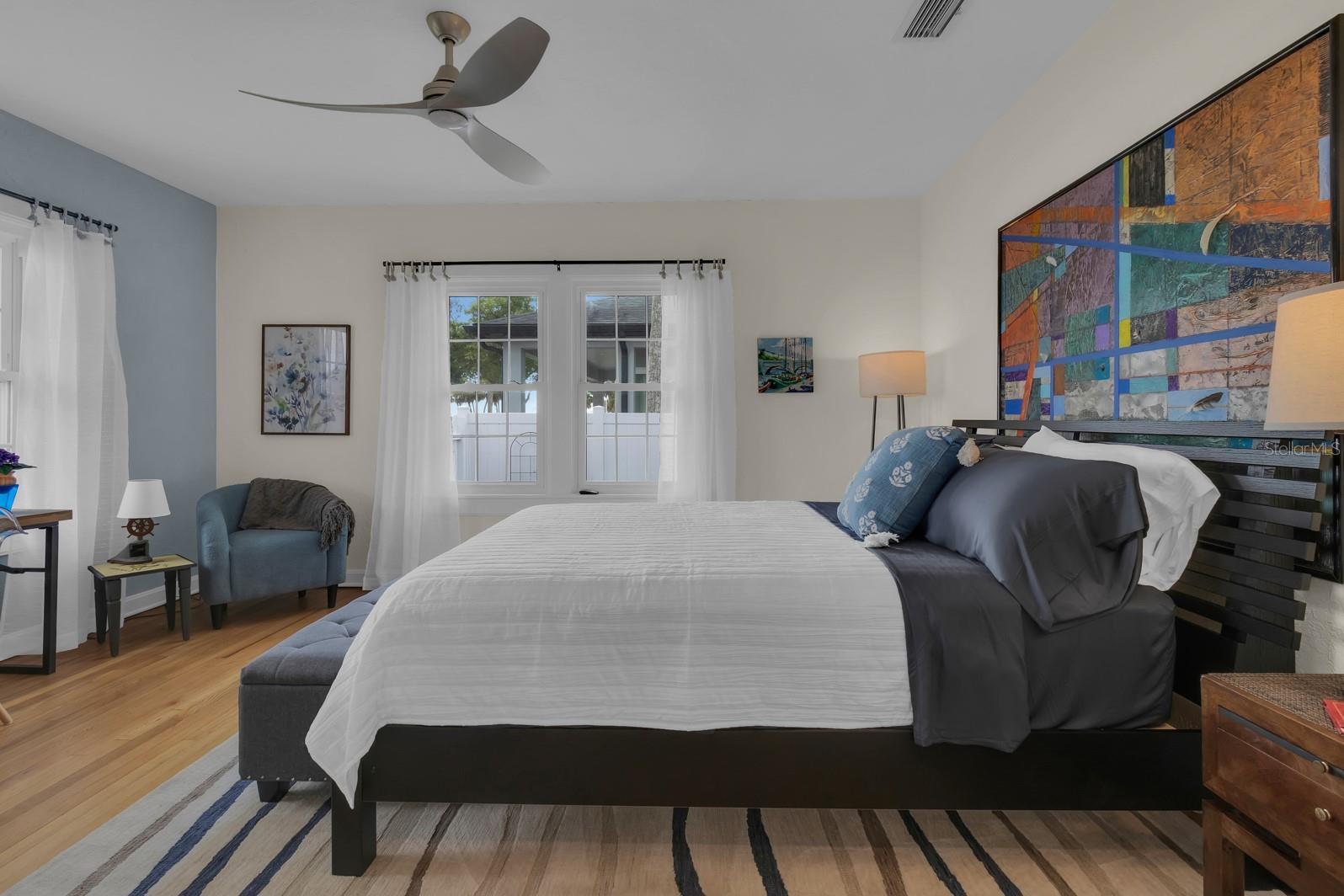 BAYVIEW MANOR - Residential