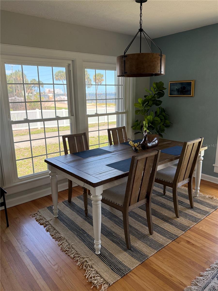 BAYVIEW MANOR - Residential