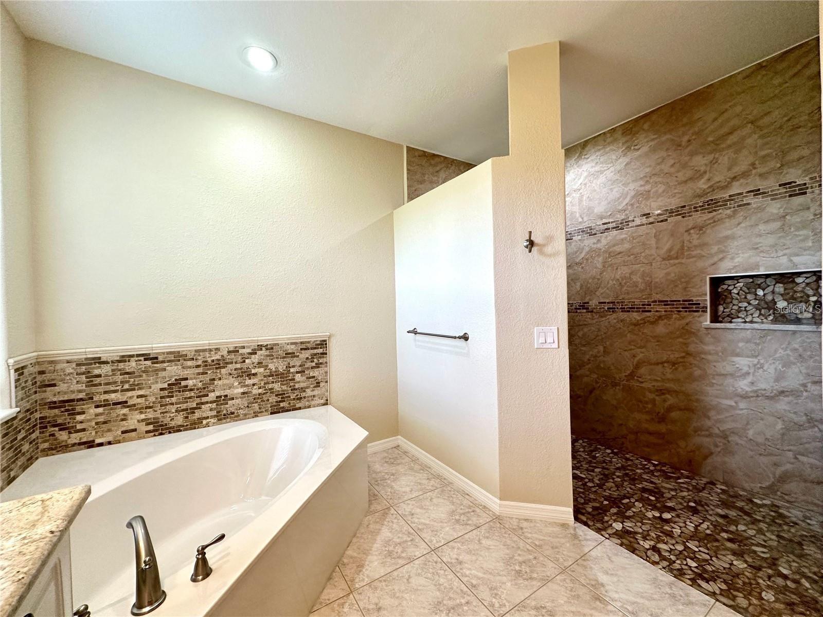PUNTA GORDA ISLES SEC 20 - Residential Lease