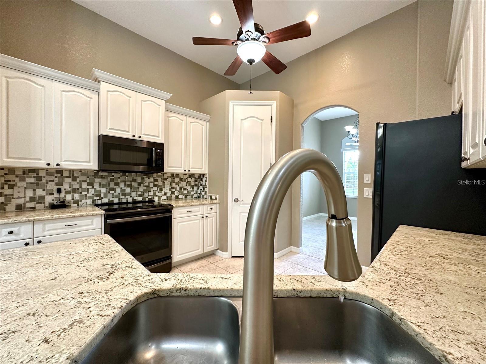 PUNTA GORDA ISLES SEC 20 - Residential Lease