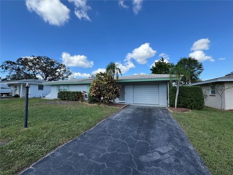 A home in SEMINOLE