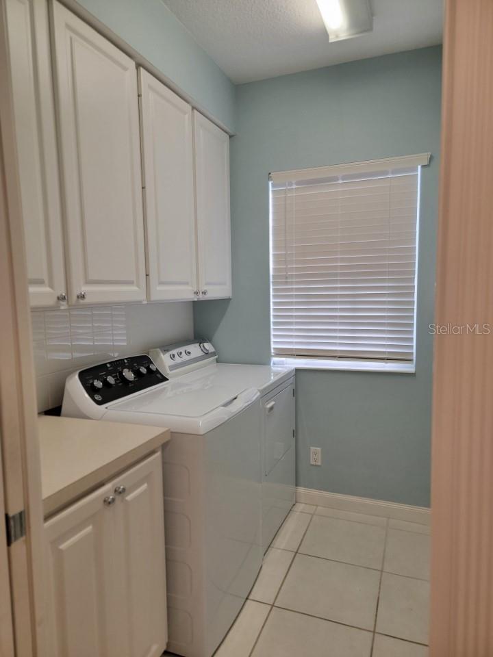 VILLAGEWALK - Residential Lease