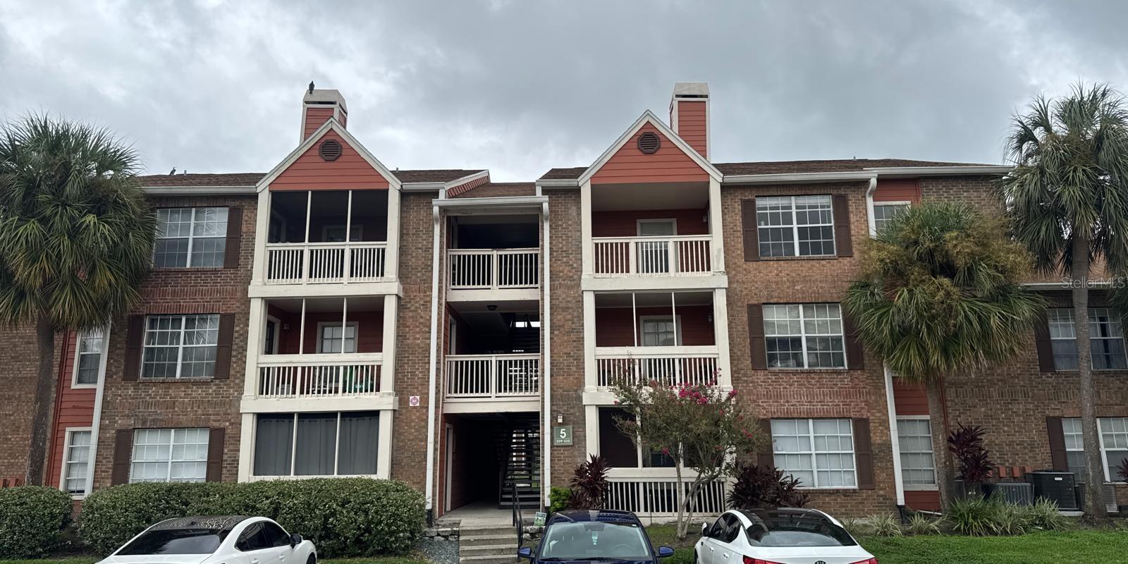 Beautiful upgraded 2 Bedroom, 2 bathroom, Fully Furnished condo located in the Gated community of Vantage Point. Walk-in closets in both bedrooms, washer and dryer, granite countertops. The screened in patio with lake views is perfect for relaxing outdoors to enjoy your morning coffee and evening tea . You will enjoy amenities that the Vantage Point community offers including 32 acres of preserve area, an oversized resort style heated pool and hot tub, fitness center, tennis courts, recreational clubhouse and more! Located just minutes from major highways, Tampa International Airport, Downtown St. Pete and Downtown Tampa. All Utilities Included. Call today to schedule a showing!