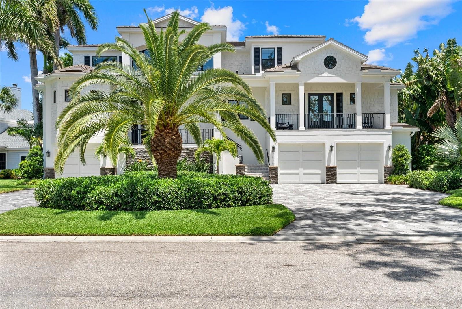 PARADISE SHORES - Residential