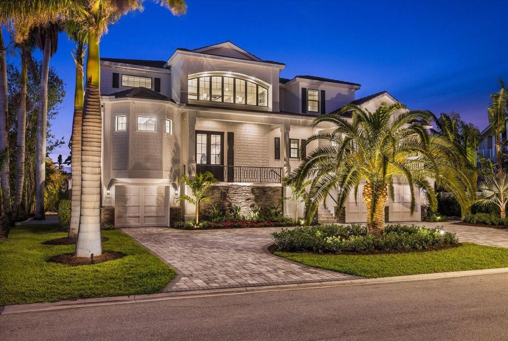 Photo of 1525 Mallard Lane, Sarasota, FL 34239 (MLS # A4692537)