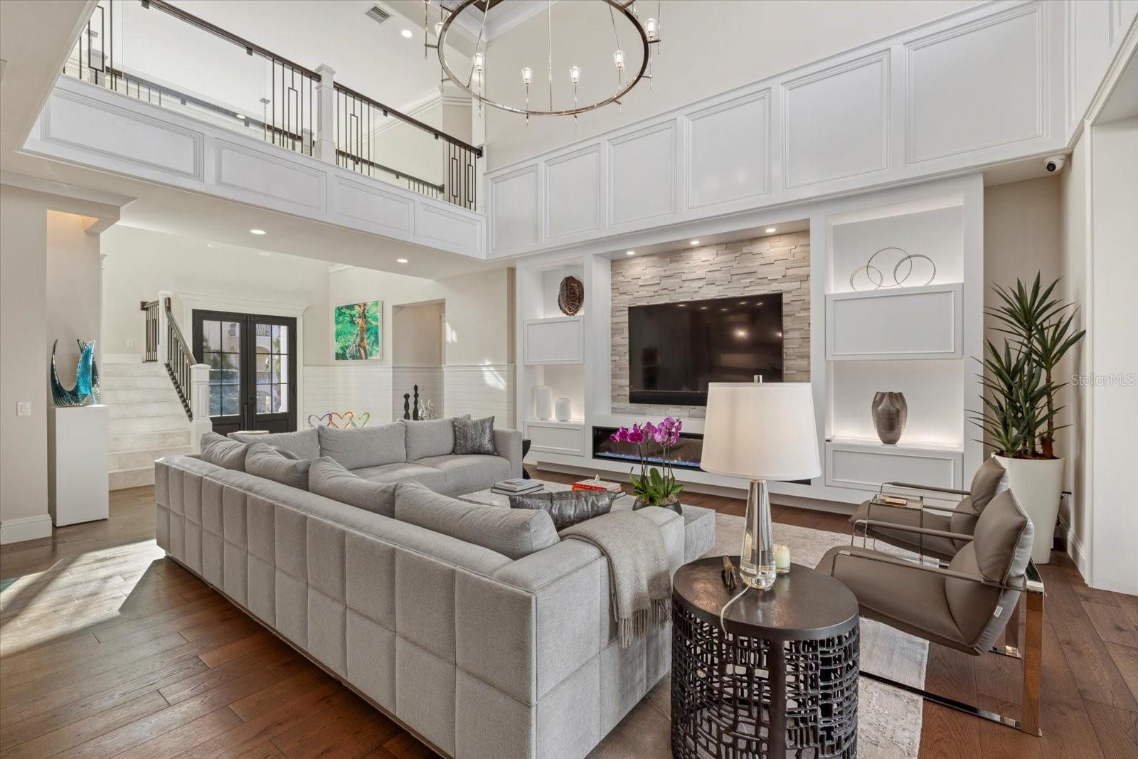 PARADISE SHORES - Residential