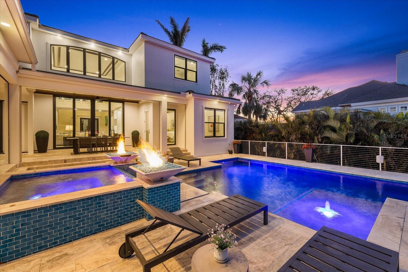 PARADISE SHORES - Residential