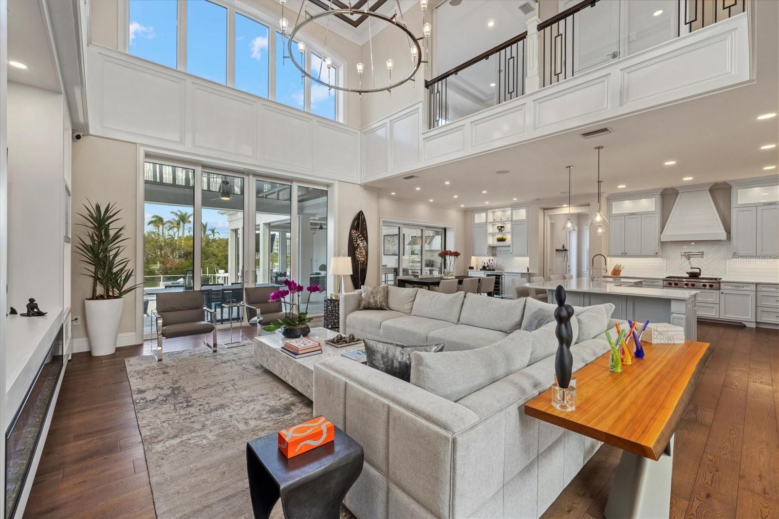 PARADISE SHORES - Residential