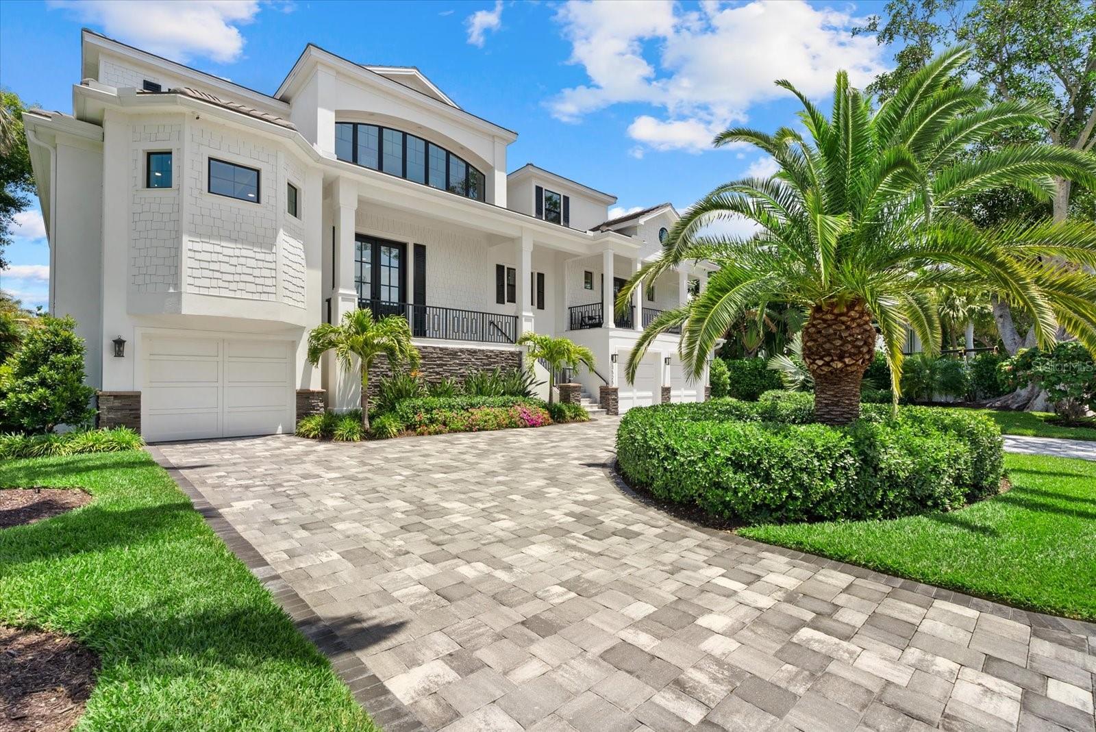 PARADISE SHORES - Residential