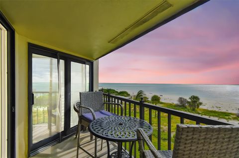7532 BAYSHORE DRIVE 402 TREASURE ISLAND FL 33706
