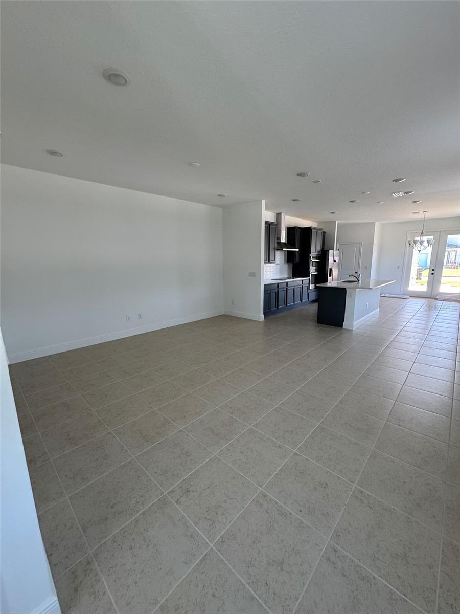 NORTHLAKE AT OVATION PHASE 2 & 3 119/60 LOT 194 - Residential Lease