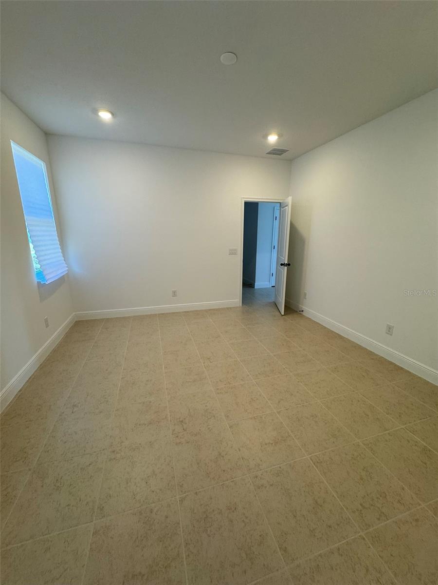 NORTHLAKE AT OVATION PHASE 2 & 3 119/60 LOT 194 - Residential Lease