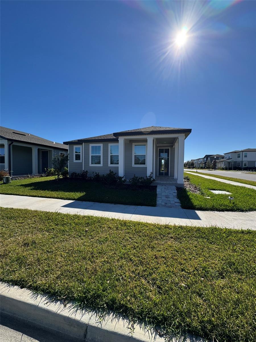 NORTHLAKE AT OVATION PHASE 2 & 3 119/60 LOT 194 - Residential Lease