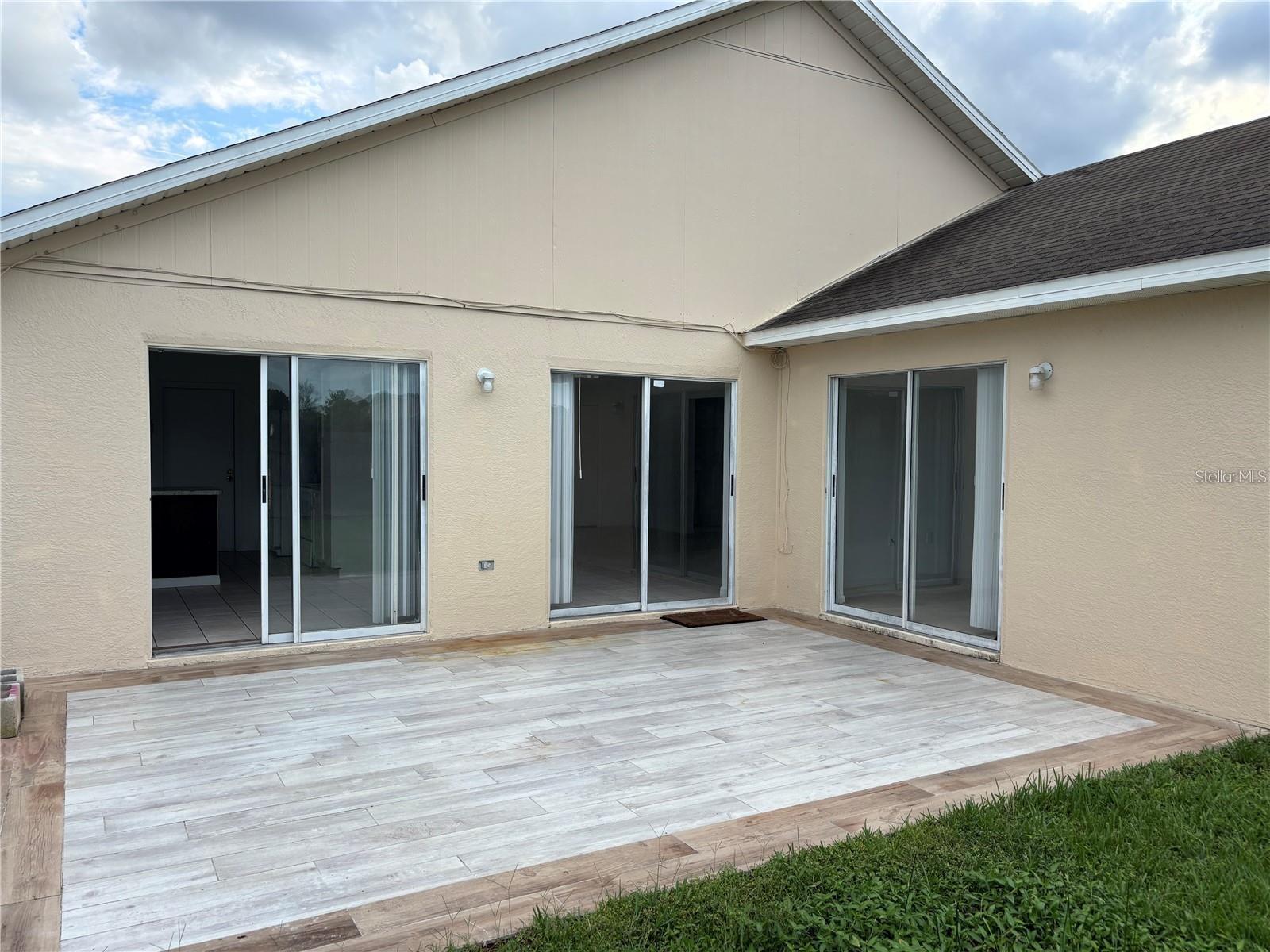 SOUTHCHASE UNIT 04 - Residential Lease