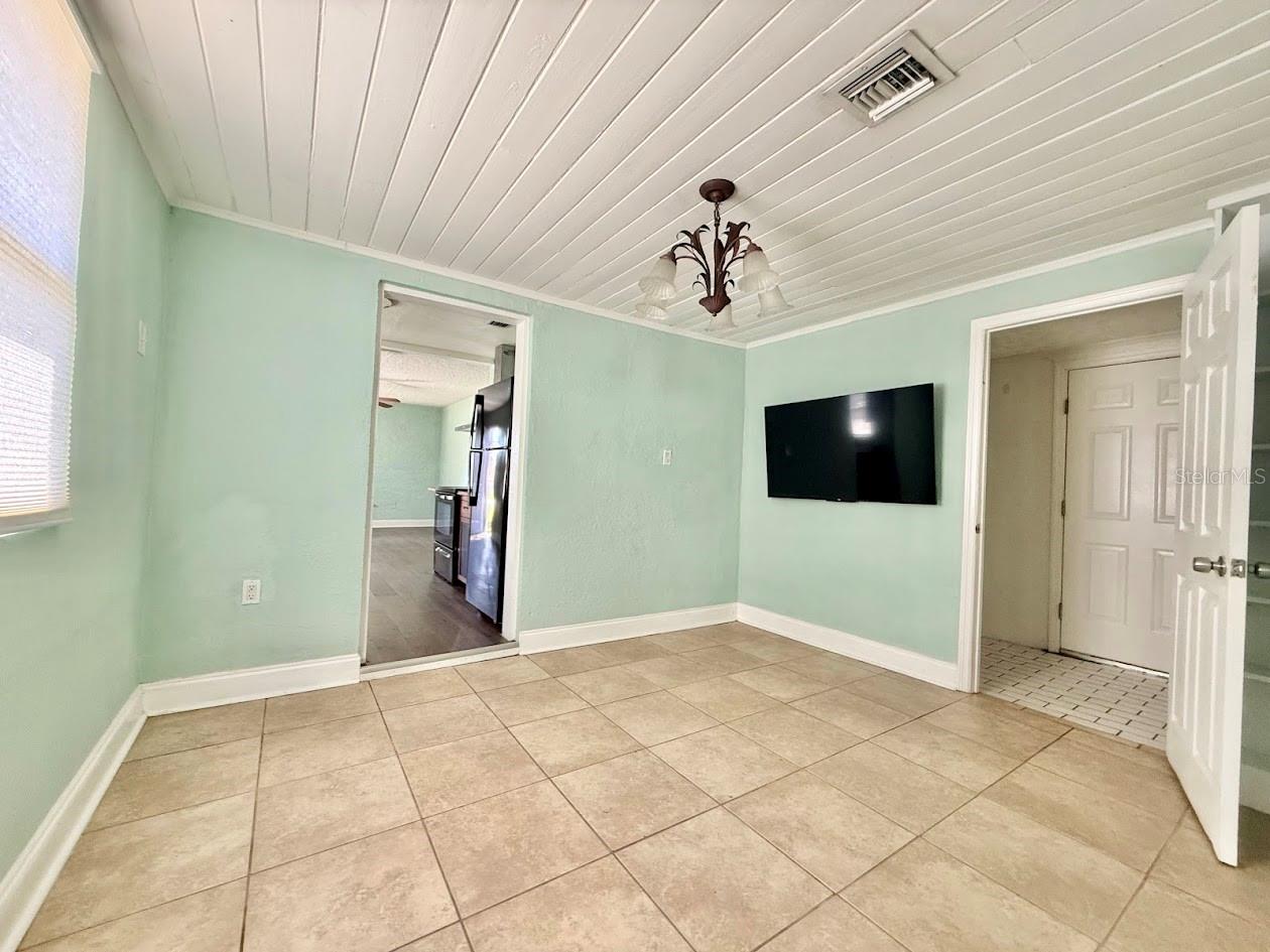 EUSTIS LYNNHURST - Residential Lease