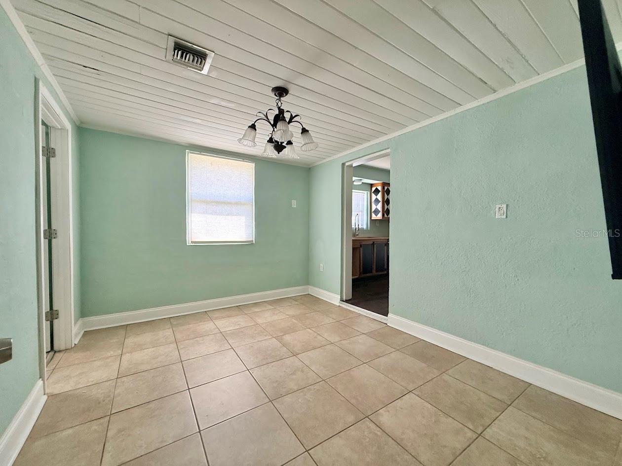 EUSTIS LYNNHURST - Residential Lease