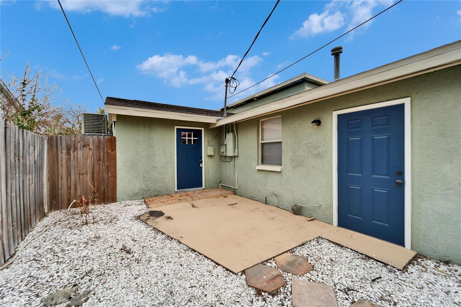 1022 CANAL STREET