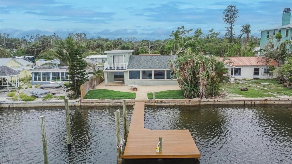 Photo of 1022 Canal Street, Ruskin, FL 33570 (MLS # TB8338344)