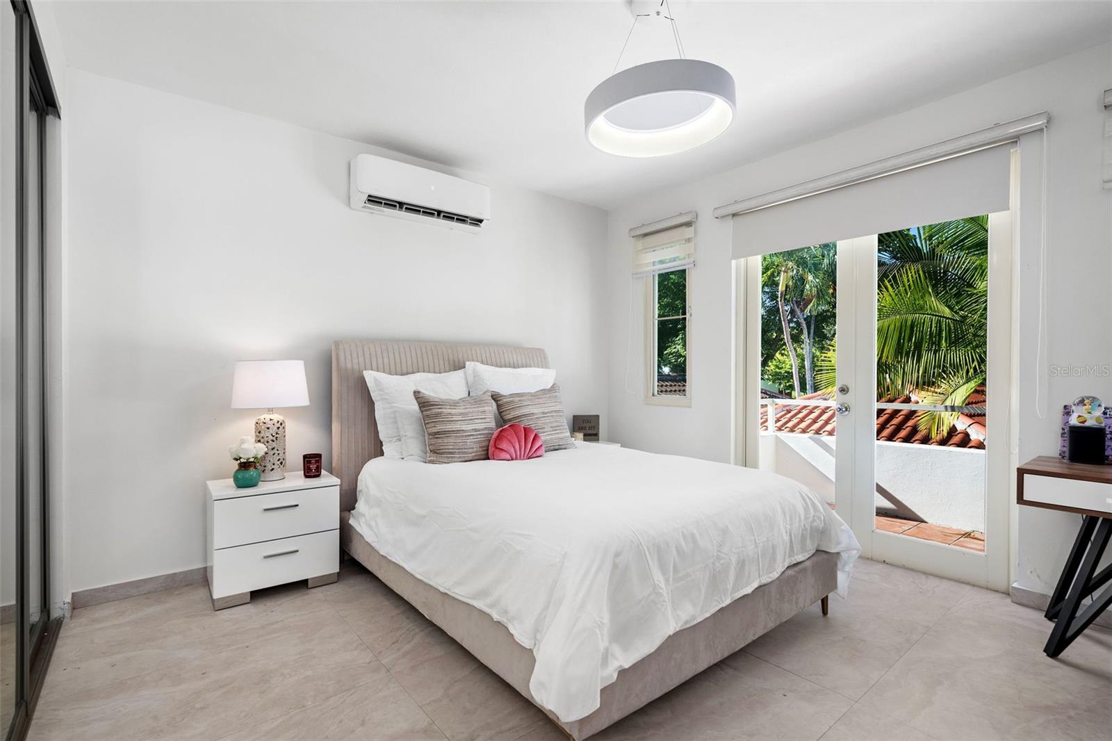 DORADO BEACH EAST - Residential