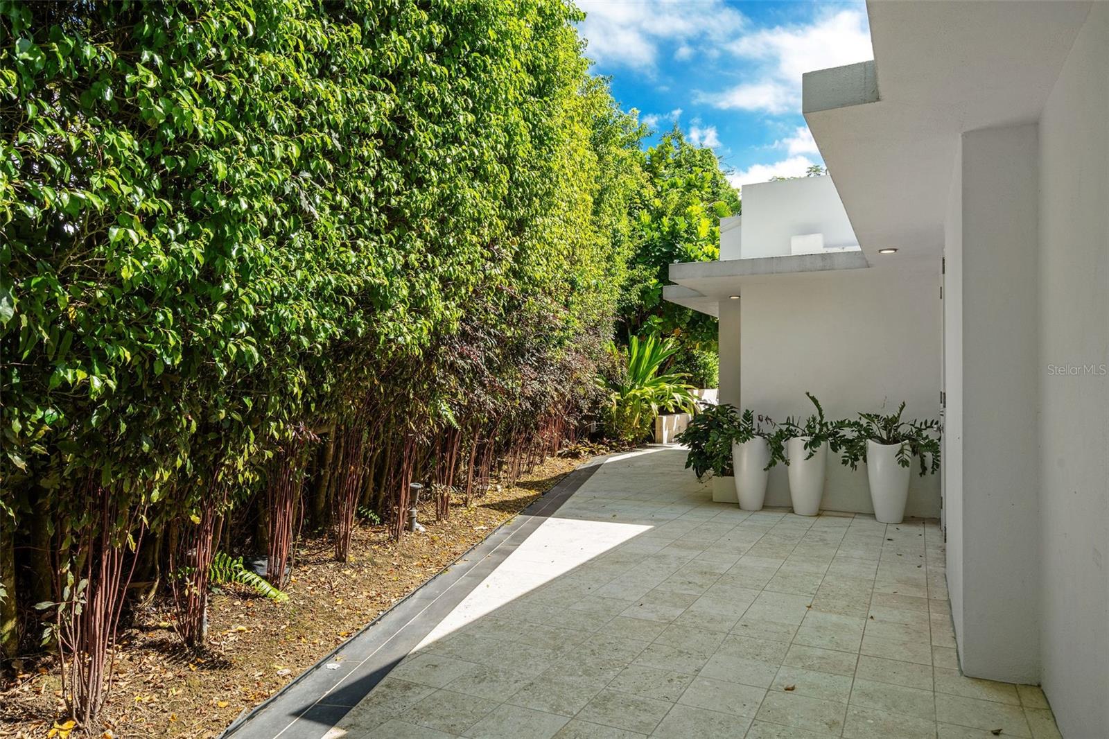 DORADO BEACH EAST - Residential