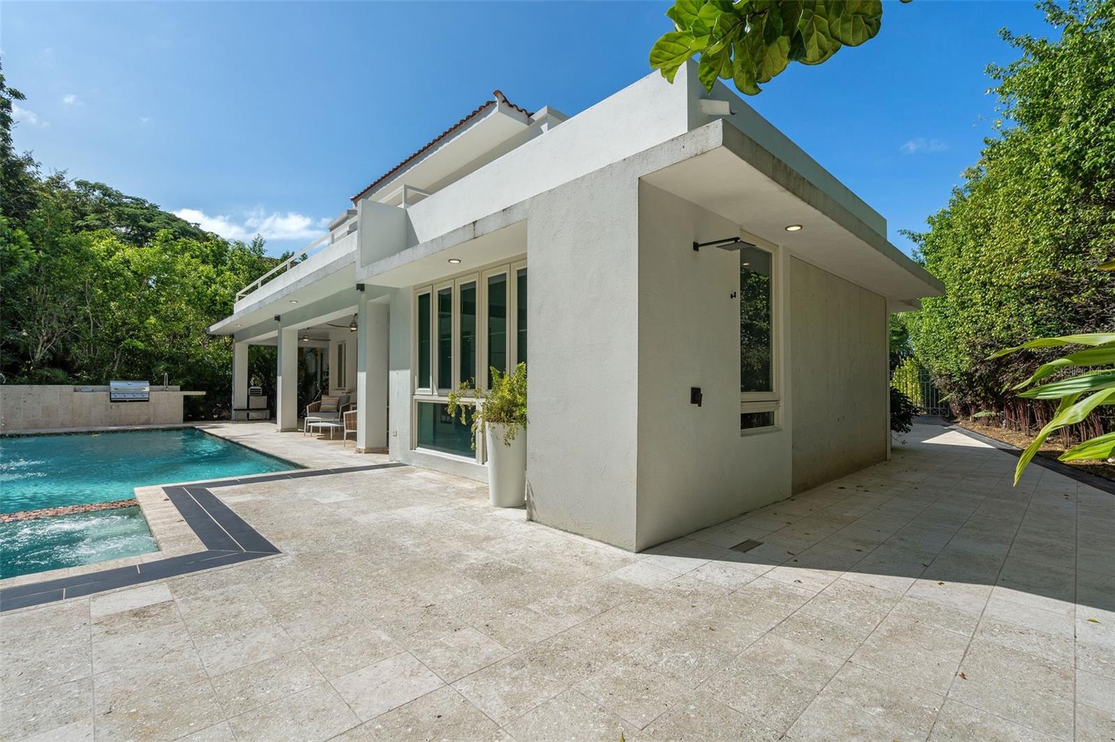 DORADO BEACH EAST - Residential