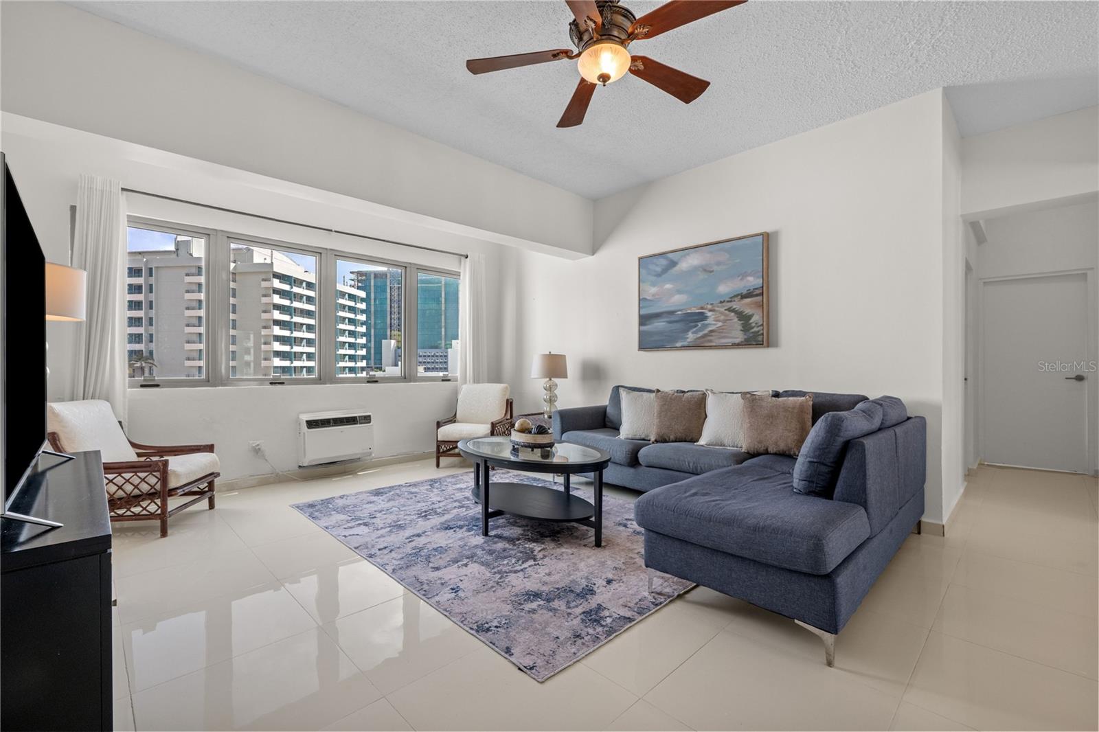 CONDADO CENTER 7B - Residential