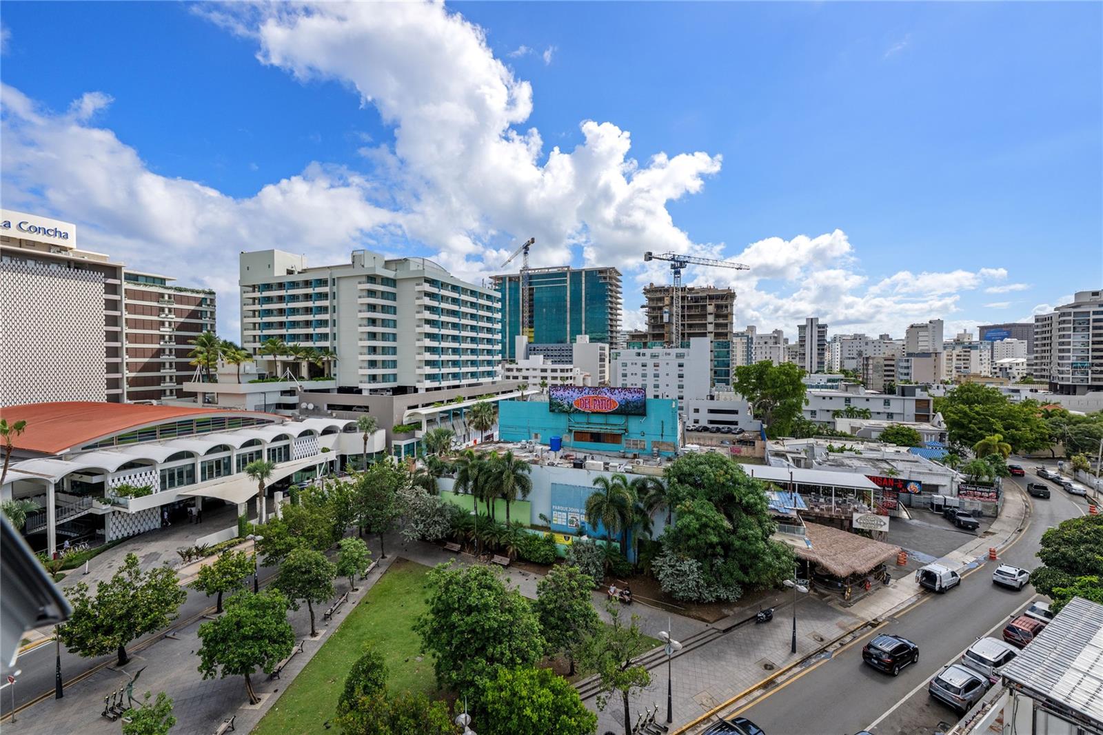 CONDADO CENTER 7B - Residential