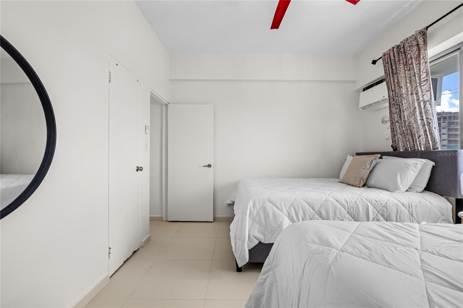 CONDADO CENTER 7B - Residential