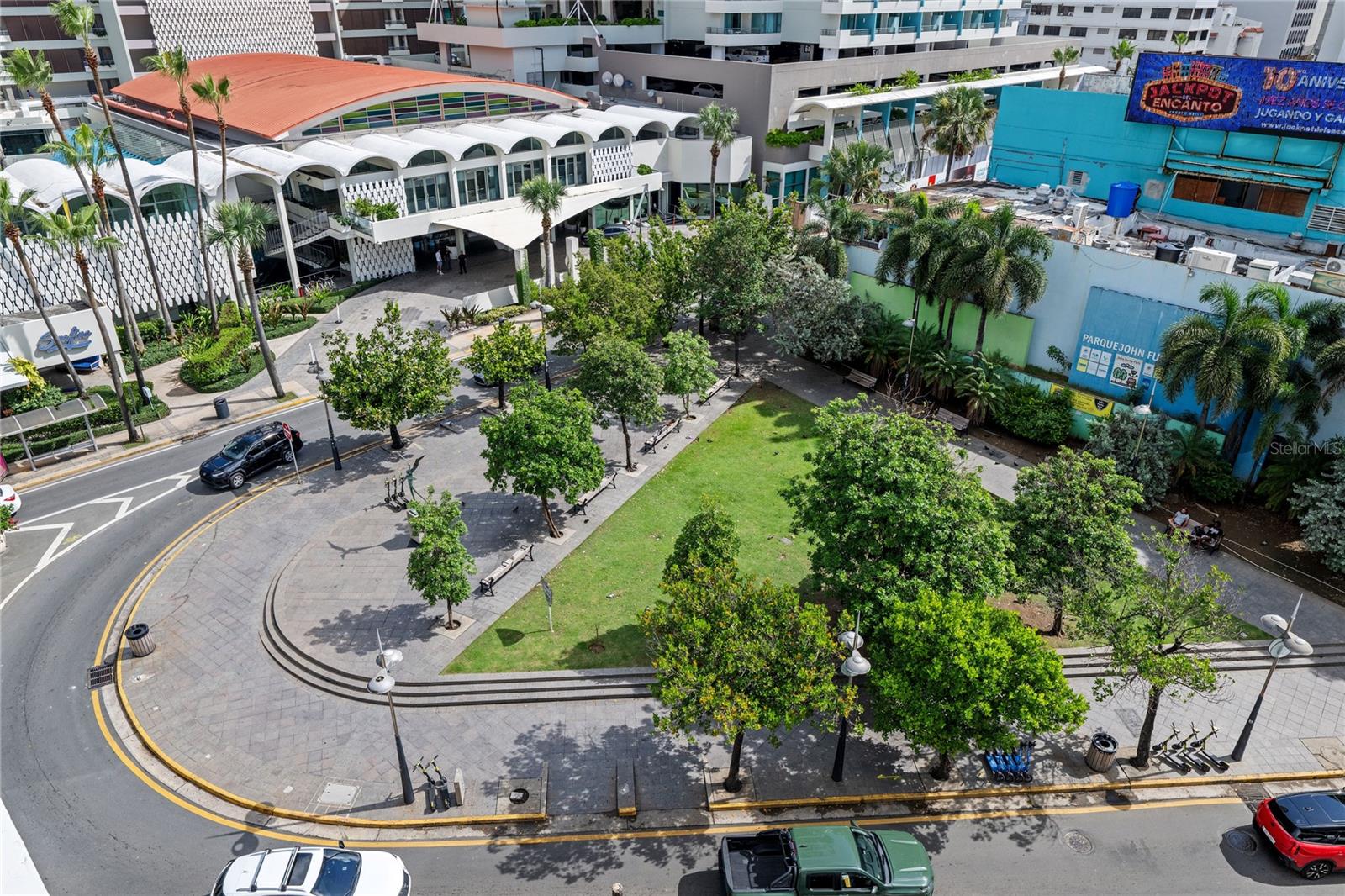 CONDADO CENTER 7B - Residential