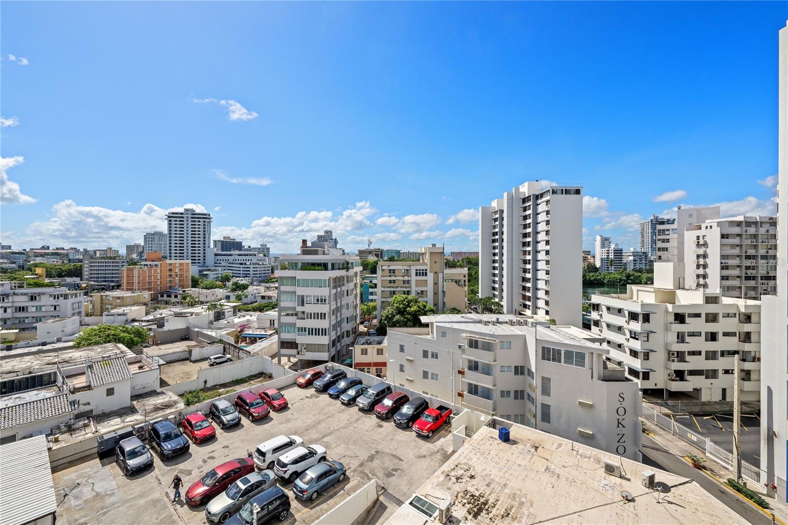 CONDADO CENTER 7B - Residential