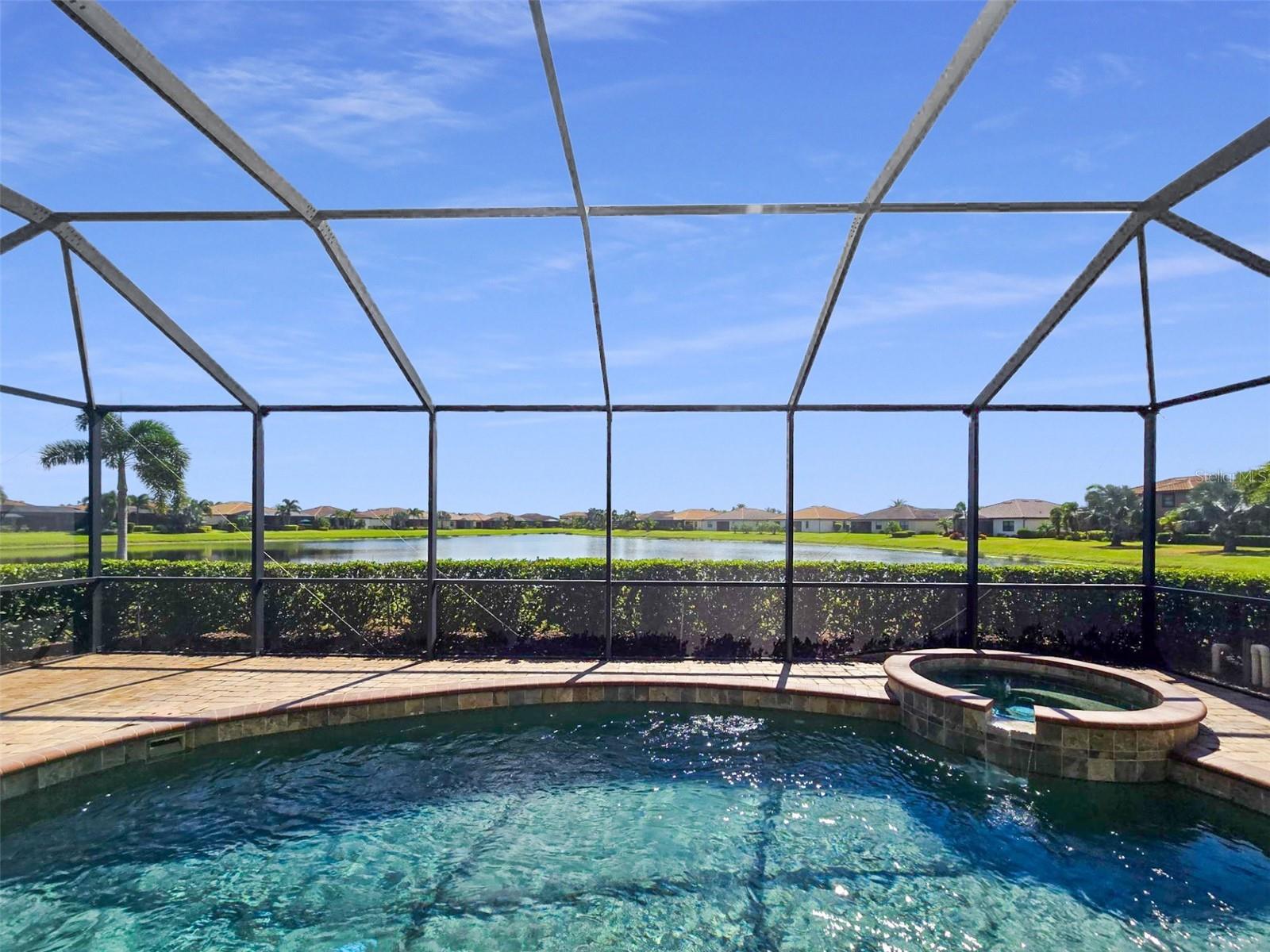 6467 WILLOWSHIRE WAY