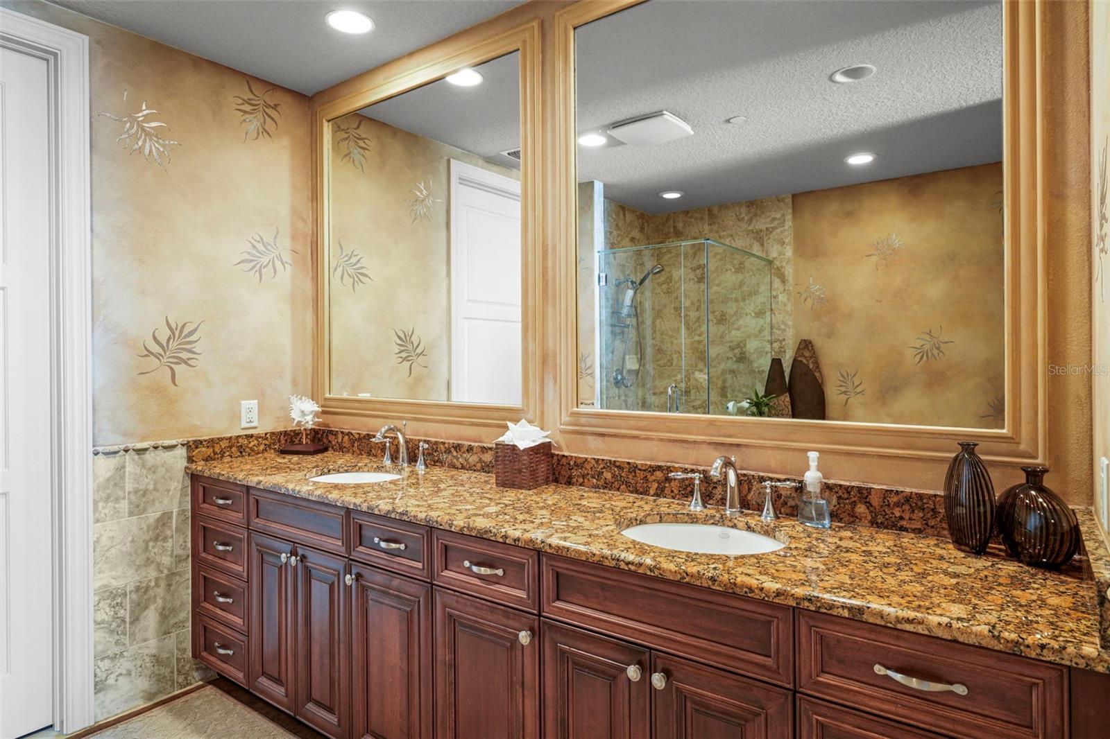 RESIDENCES AT SANDPEARL RESORT CONDO - Residential