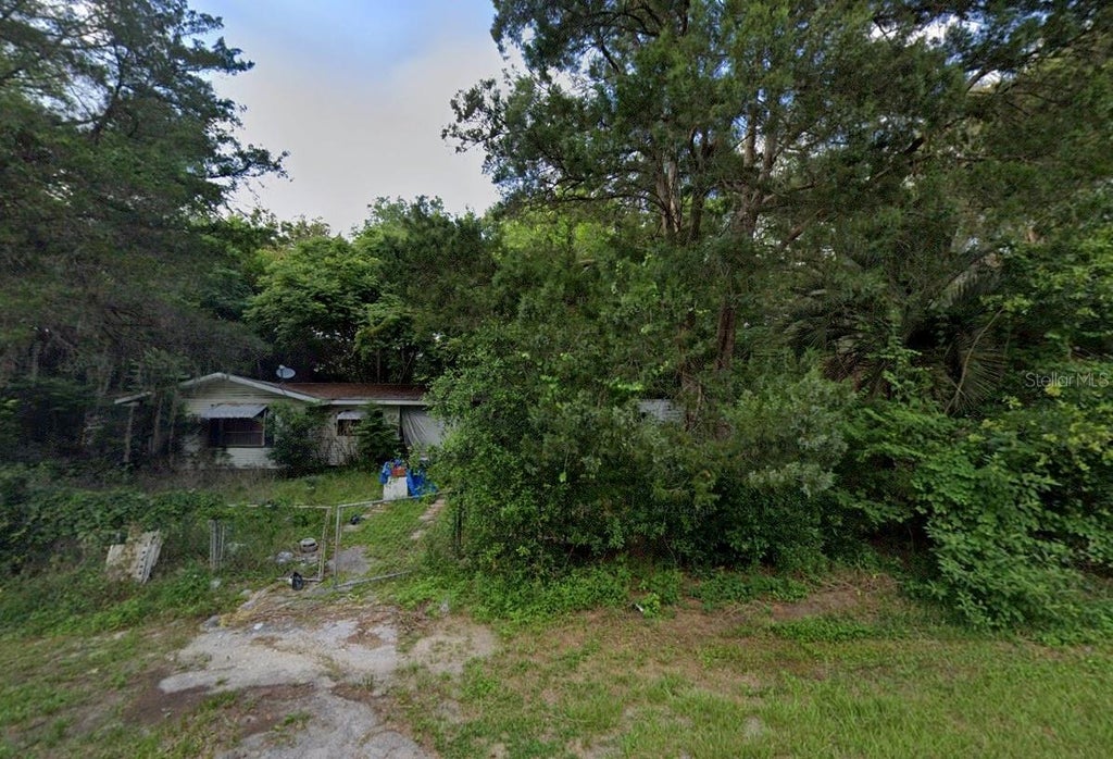 Photo of 1915 NE 60th Street, Ocala, FL 34479 (MLS # W7889138)