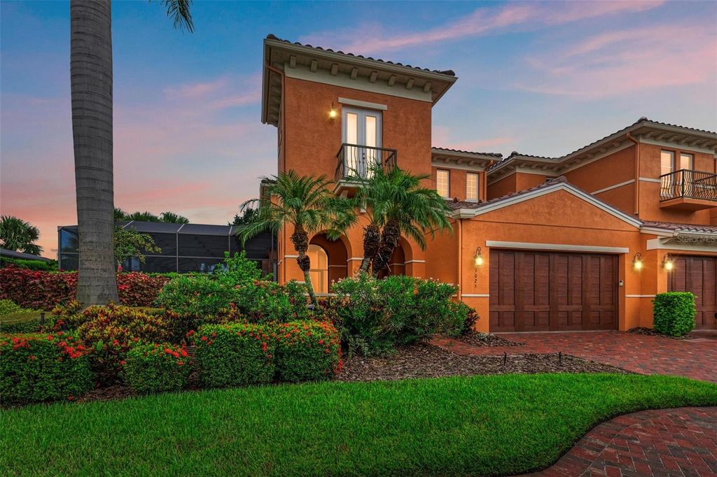 Photo of 1025 Fish Hook Cove, Bradenton, FL 34212 (MLS # A4663053)