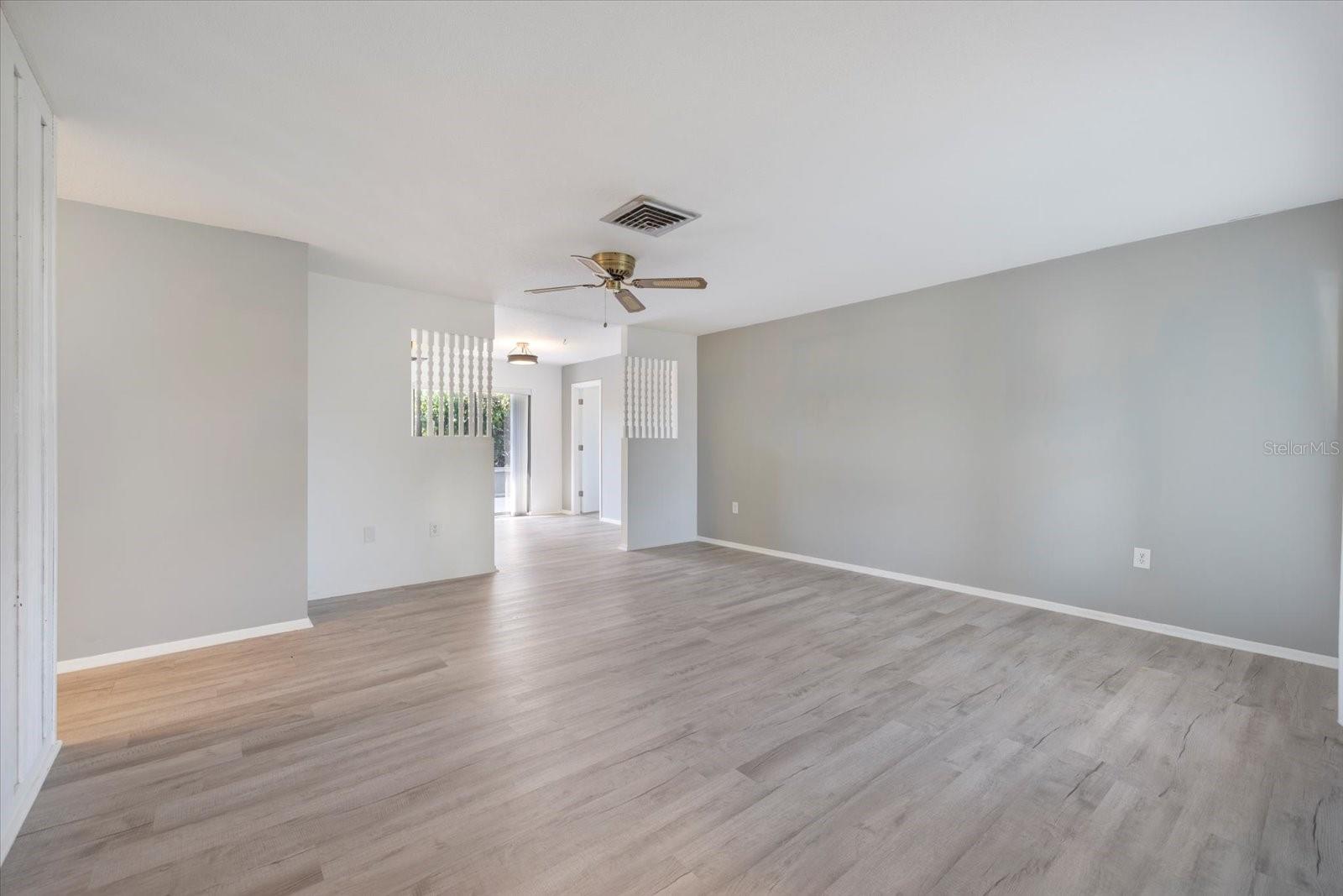 SOUTH VENICE - Residential