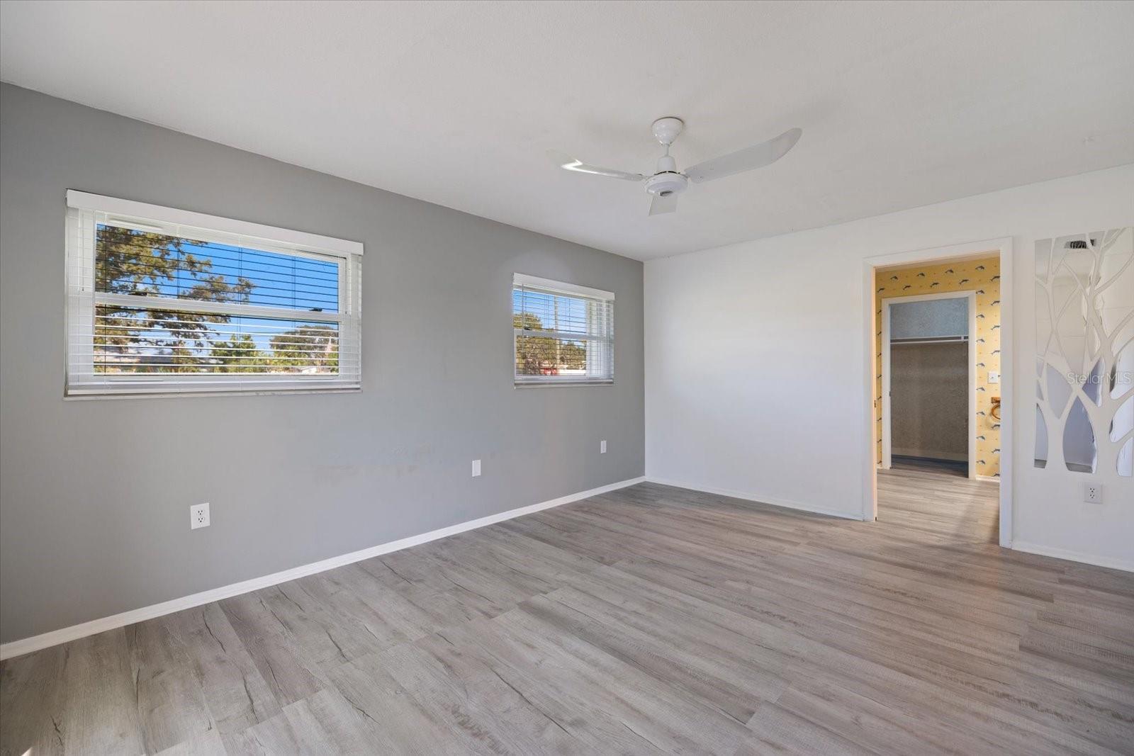 SOUTH VENICE - Residential