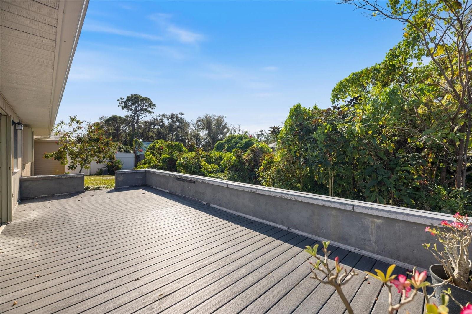 SOUTH VENICE - Residential