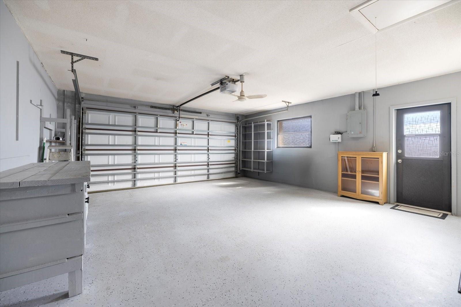 SOUTH VENICE - Residential