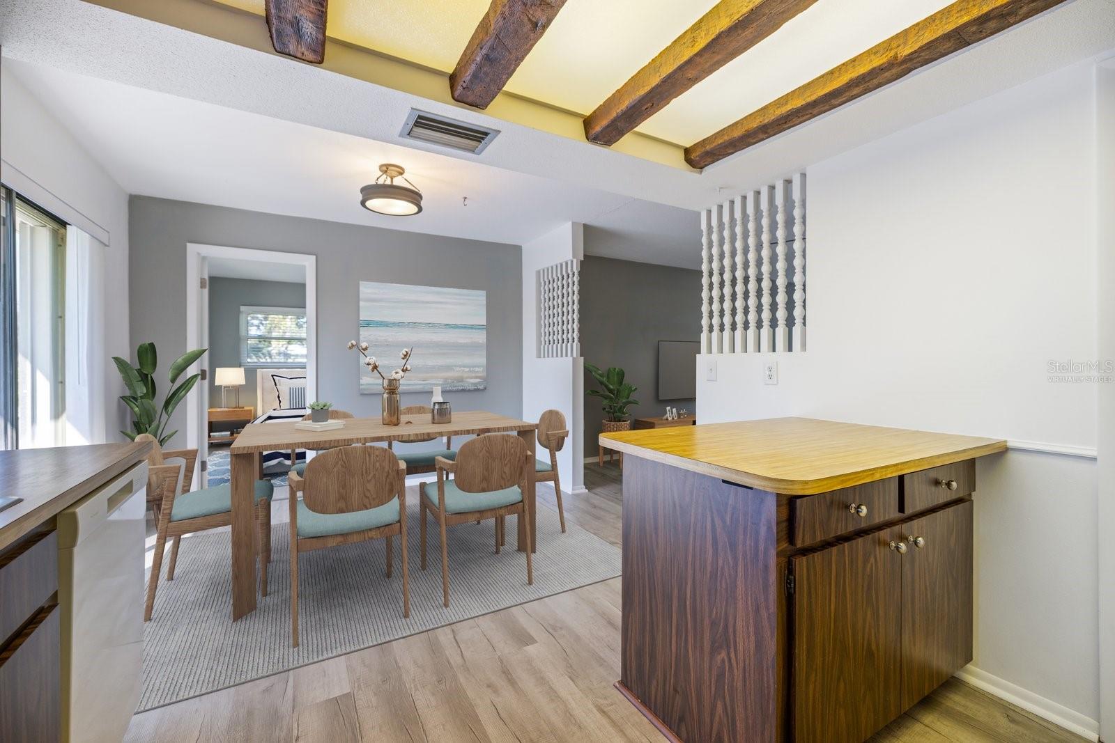 SOUTH VENICE - Residential