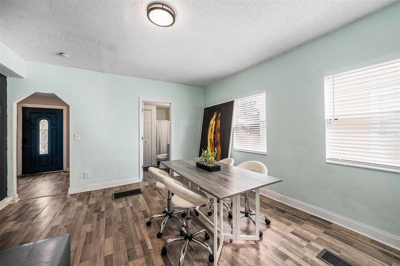 WARREN & KEYES - Residential