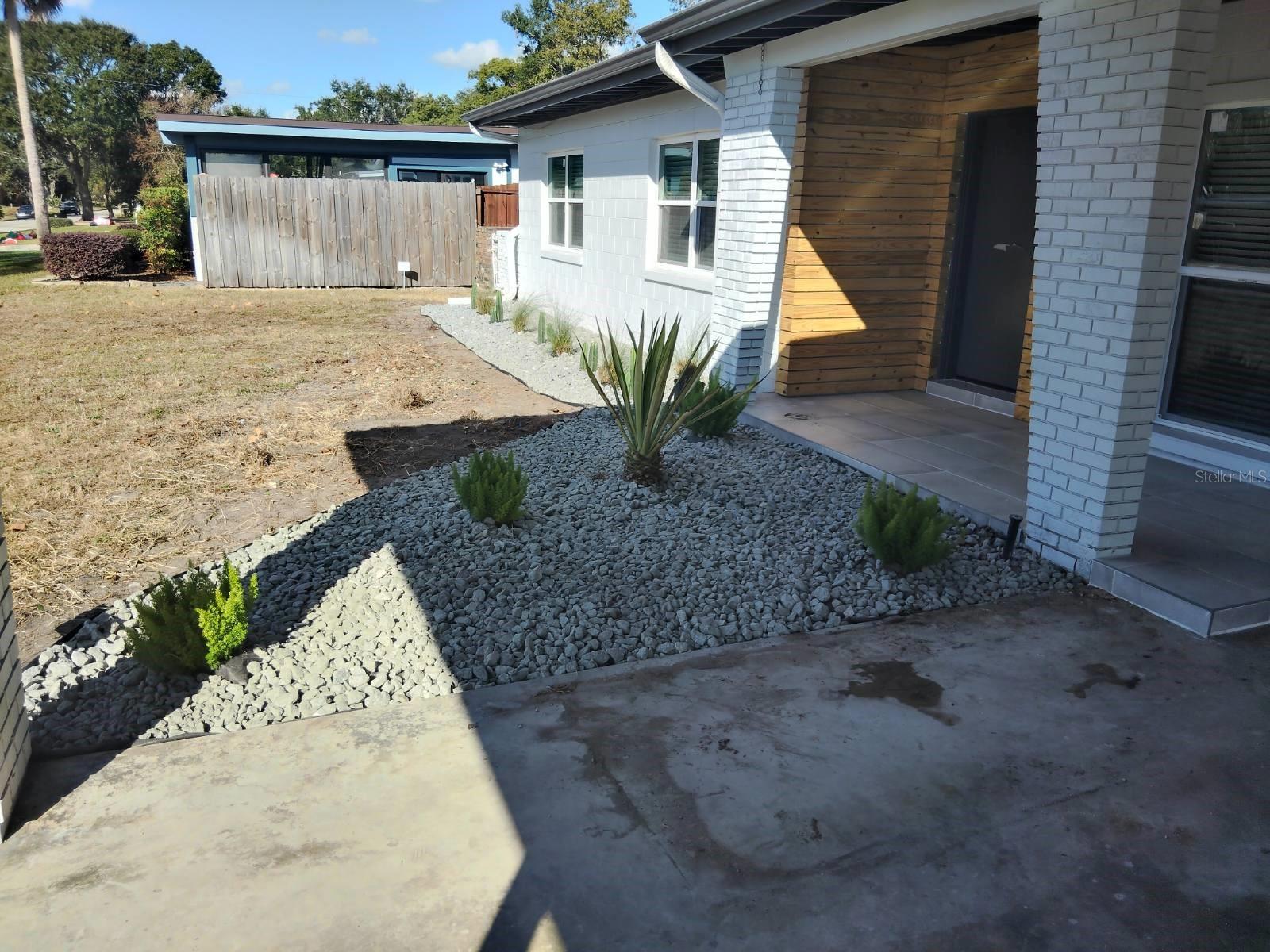 DOVER SHORES FIFTH ADD - Residential Lease