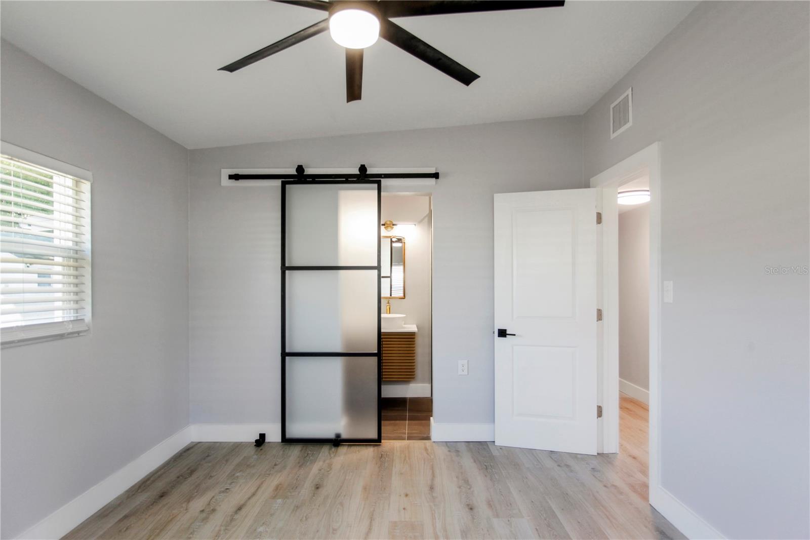 DOVER SHORES FIFTH ADD - Residential Lease