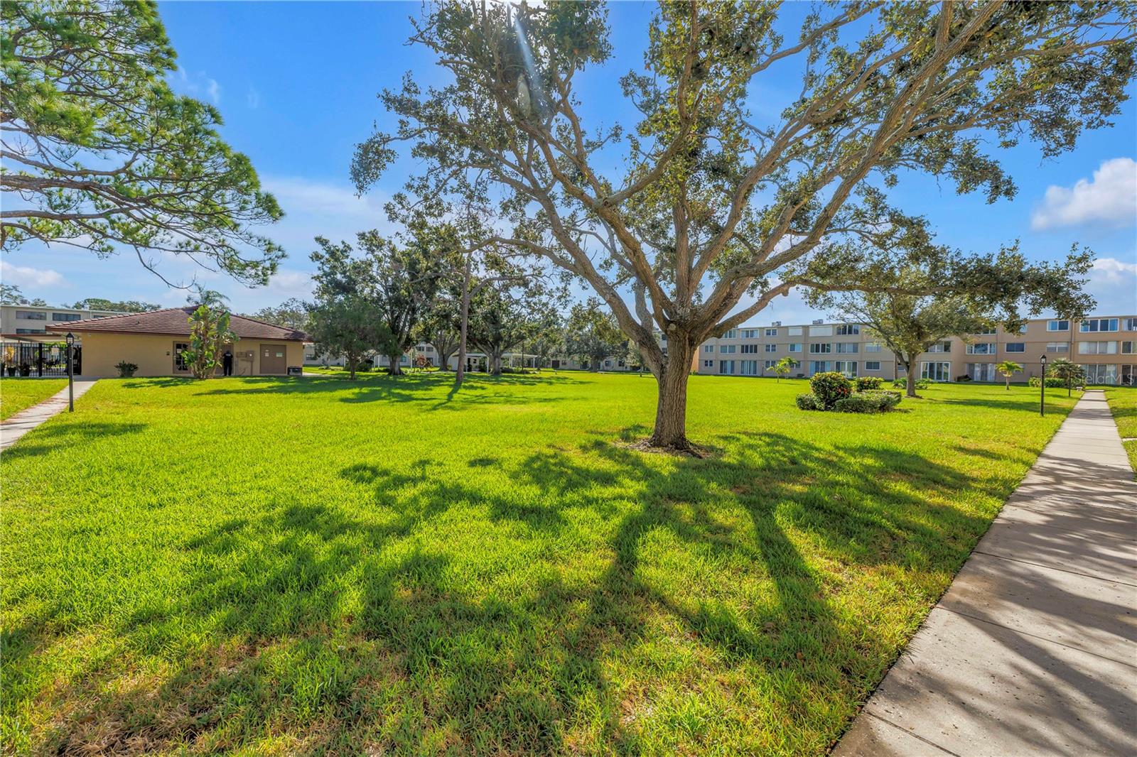 WINSTON PARK NORTHEAST - Residential