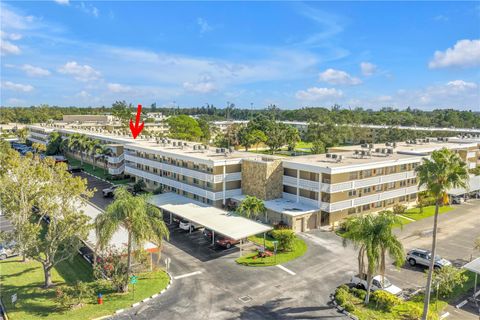 Photo of 4915 Bay Street NE #222, St Petersburg, FL 33703 (MLS # TB8435612)