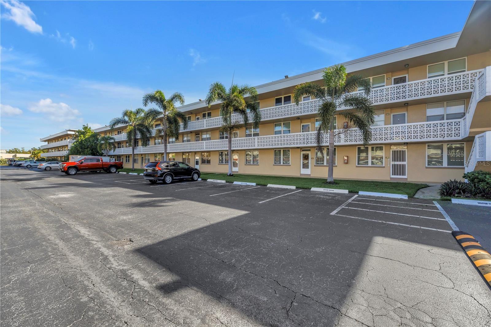 WINSTON PARK NORTHEAST - Residential
