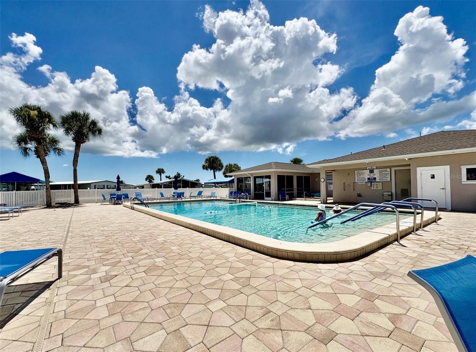 LAZY RIVER MHP - Residential
