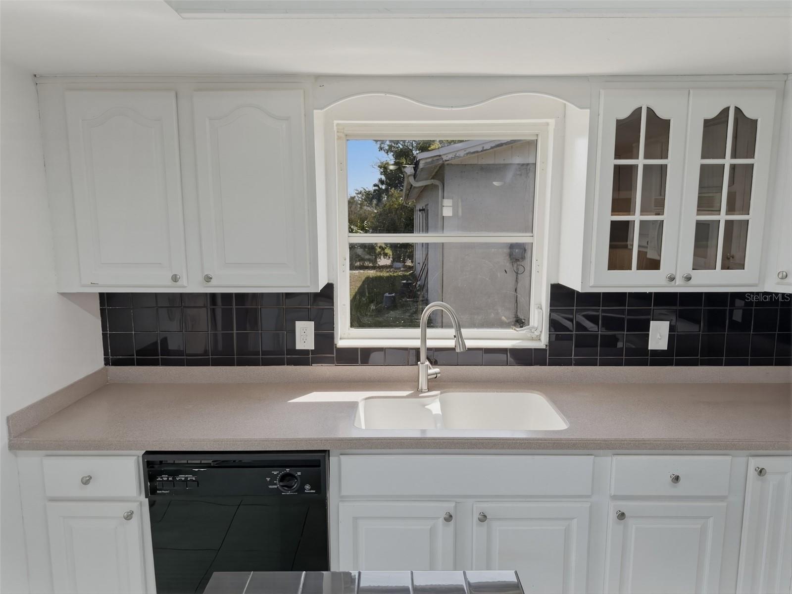 THE LAKES - Residential