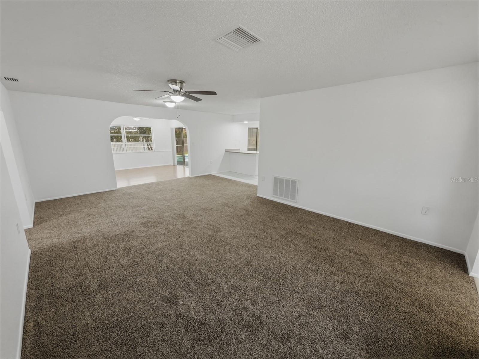 THE LAKES - Residential