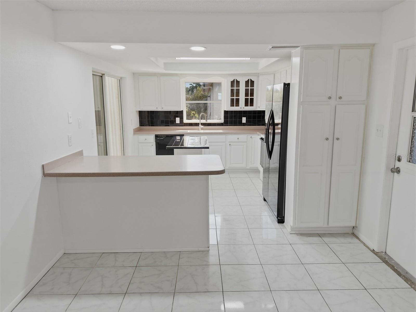 THE LAKES - Residential