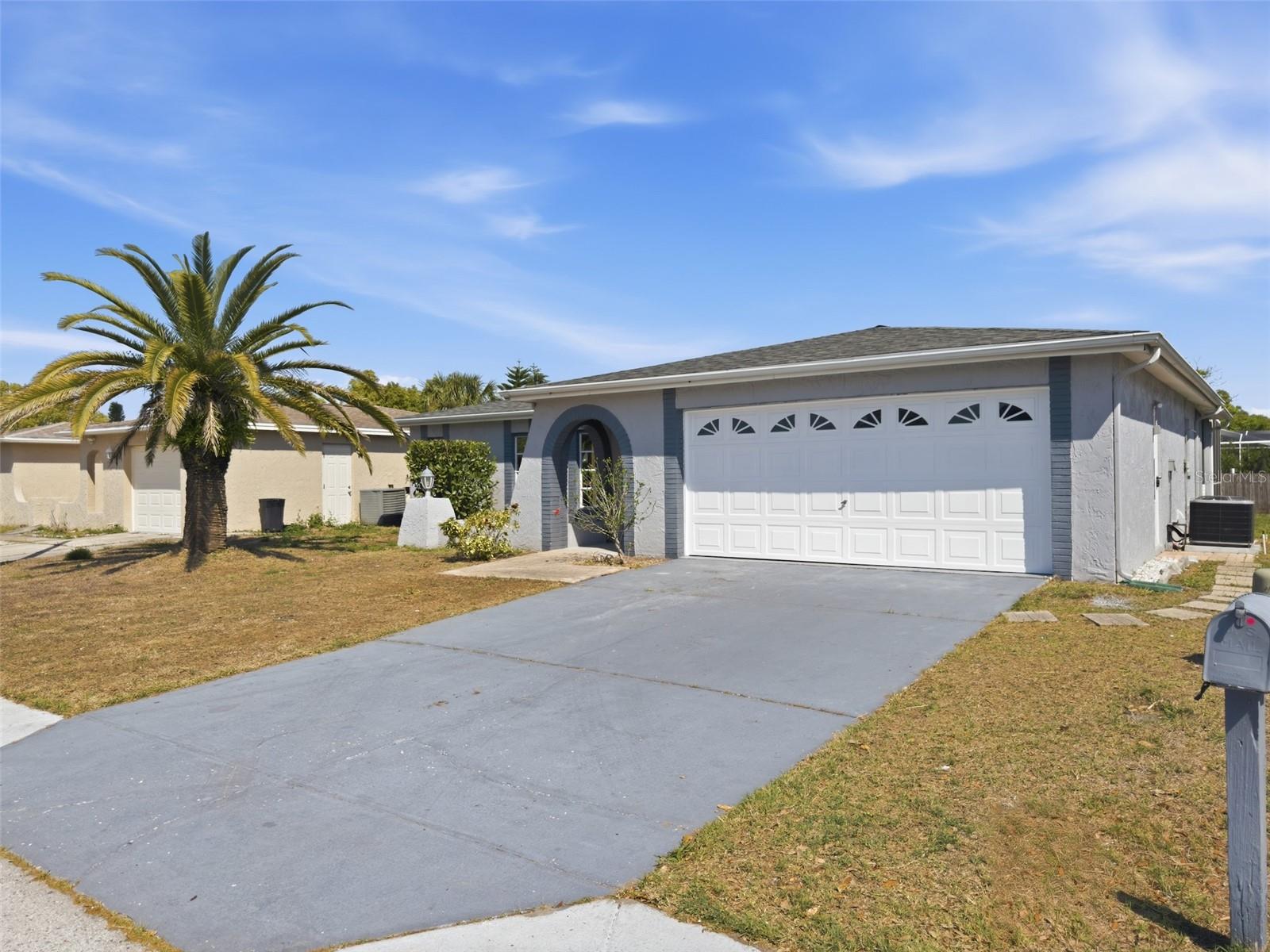 THE LAKES - Residential